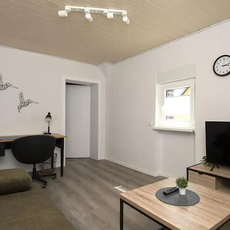 Elas Place Modern Retreat